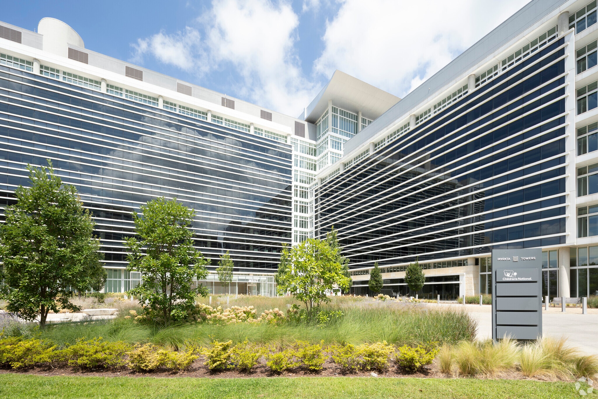 1 Inventa Pl, Silver Spring, MD for lease Building Photo- Image 1 of 37