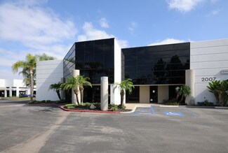 Plus de détails pour 2001-2013 E Miraloma Ave, Placentia, CA - Industriel à louer