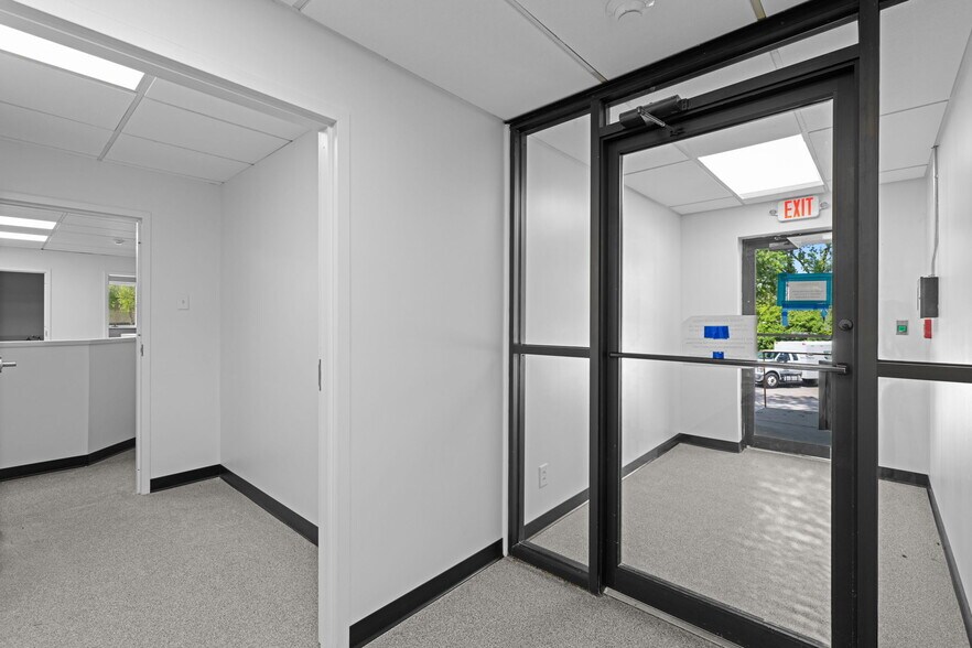 4585 Washington St, Florissant, MO à louer - Photo intérieure - Image 3 de 14