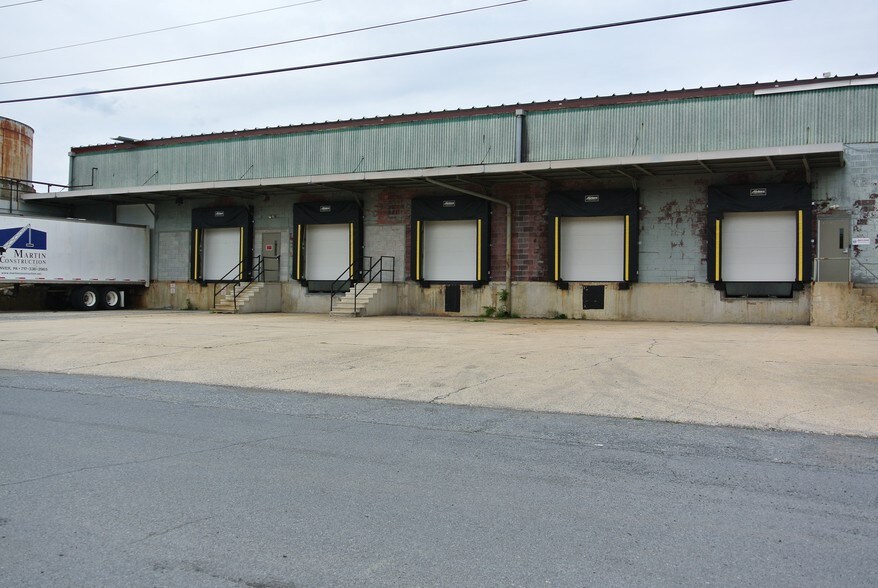 4700 N 5th Street Hwy, Temple, PA à louer - Photo du bâtiment - Image 2 de 6