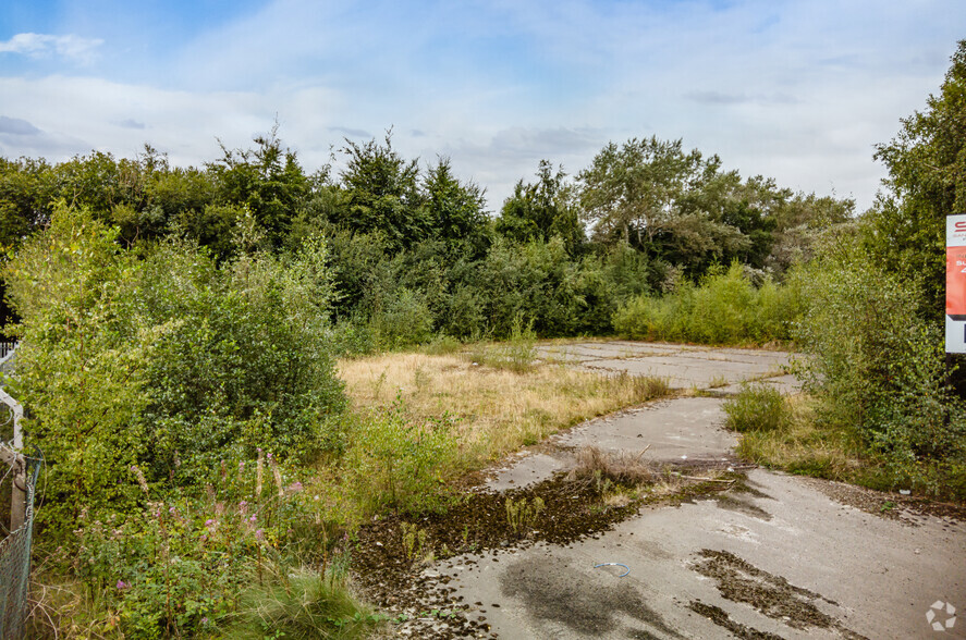 Sandwash Close, St Helens for sale - Building Photo - Image 2 of 2