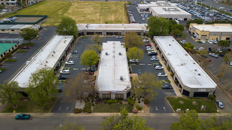 990 Klamath Ln, Yuba City, CA for lease - Aerial - Image 3 of 7