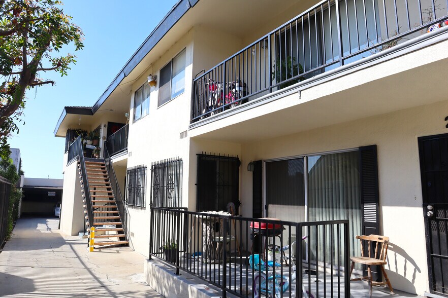 413 N Market St, Inglewood, CA à vendre - Photo du bâtiment - Image 3 de 13