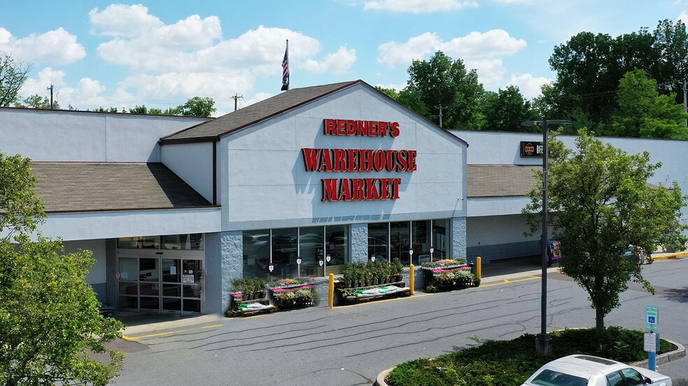 1300 N Charlotte St, Pottstown, PA for lease - Building Photo - Image 2 of 12