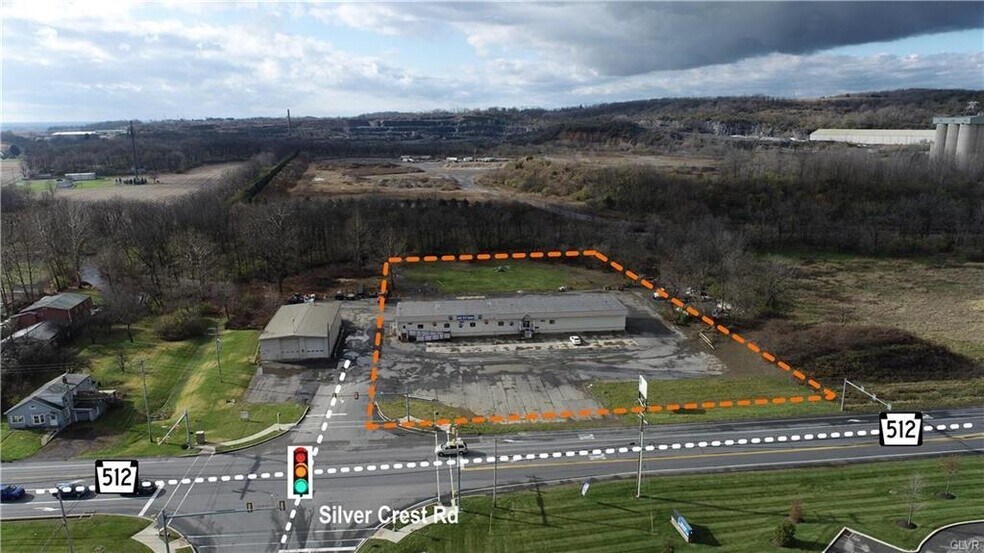 7661-7671 Beth Bath Pike, Bath, PA à louer - Photo du bâtiment - Image 2 de 10