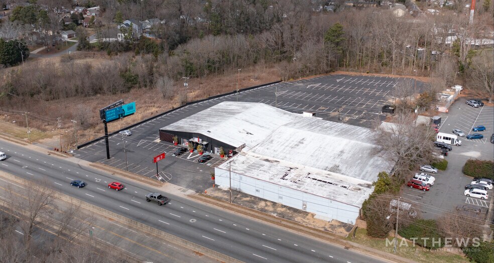2801-2803 E Independence Blvd, Charlotte, NC à louer - Aérien - Image 2 de 10