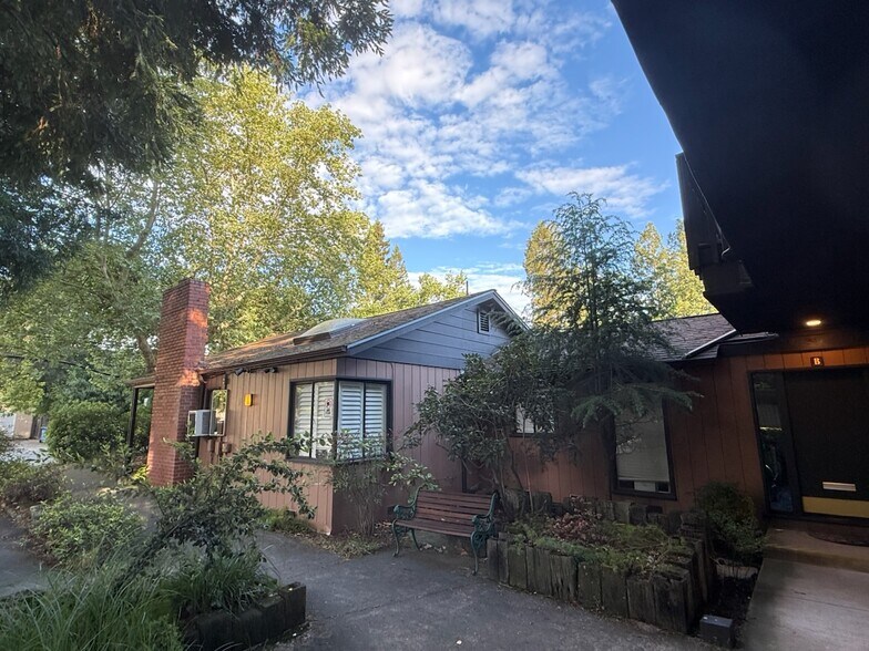 936 Dewing Ave, Lafayette, CA à vendre - Photo du bâtiment - Image 2 de 4