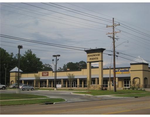 St Charles, Pineville, LA for lease - Primary Photo - Image 1 of 3