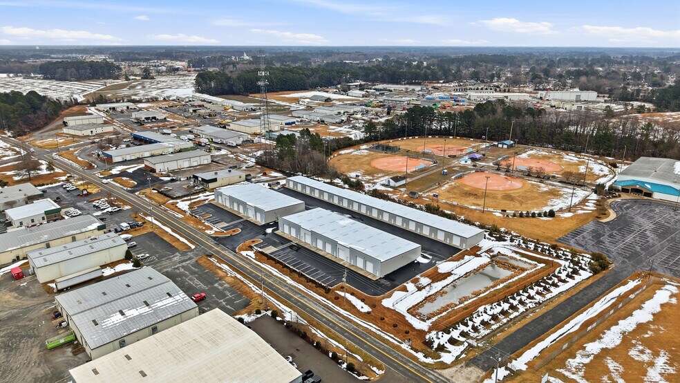 4771 Reedy Branch Rd, Winterville, NC à louer - Photo du bâtiment - Image 3 de 31
