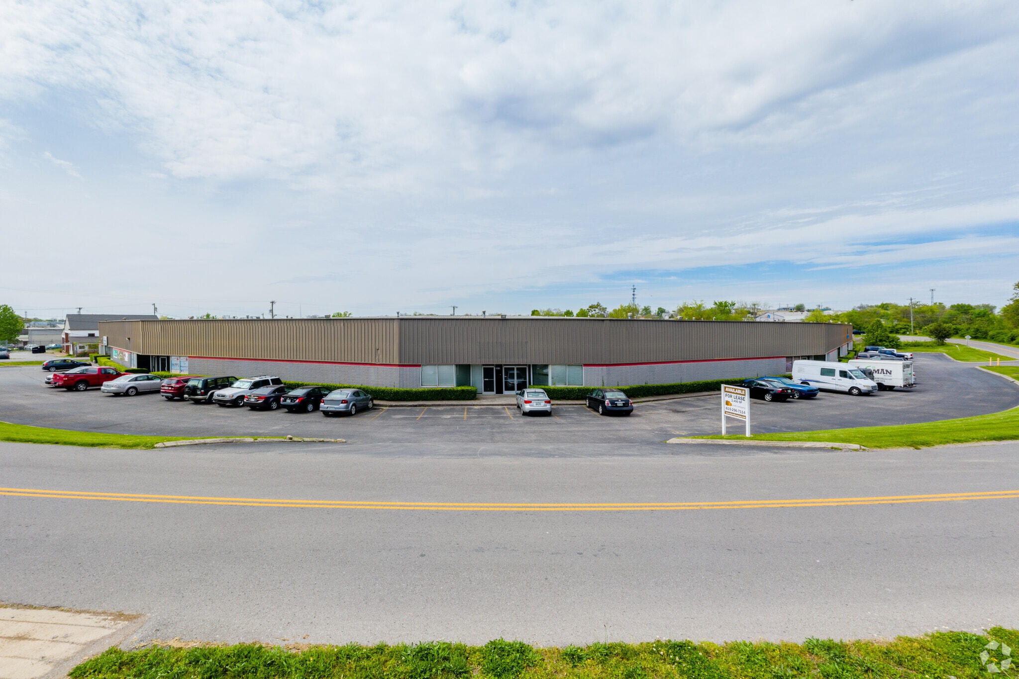 2601-2623 Cruzen St, Nashville, TN for lease Primary Photo- Image 1 of 12