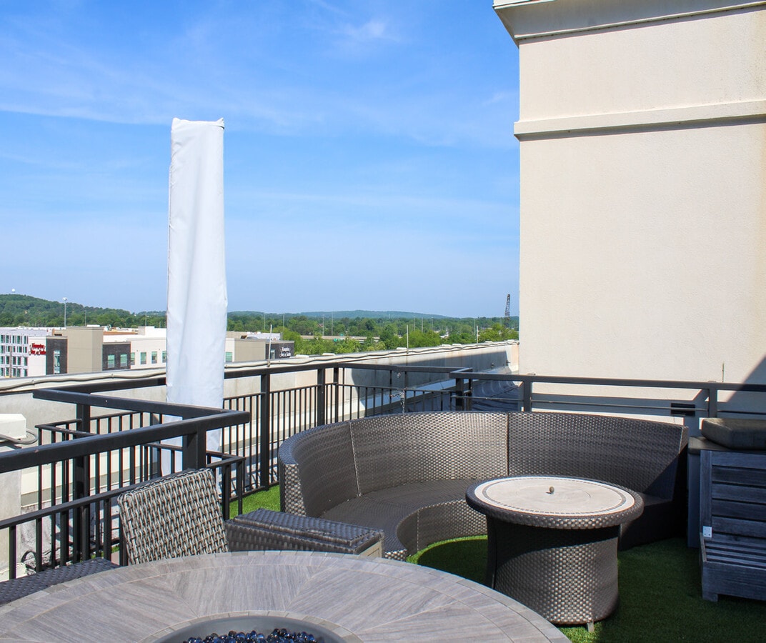 100 Church St SW, Huntsville, AL 35801 - Unit 800 -  - Interior Photo - Image 1 of 9