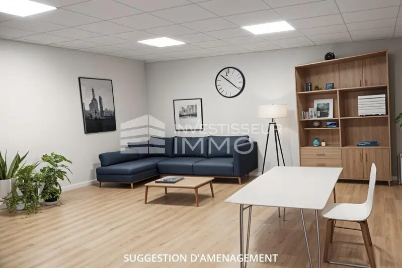 Office in Eaubonne for lease Interior Photo- Image 1 of 9