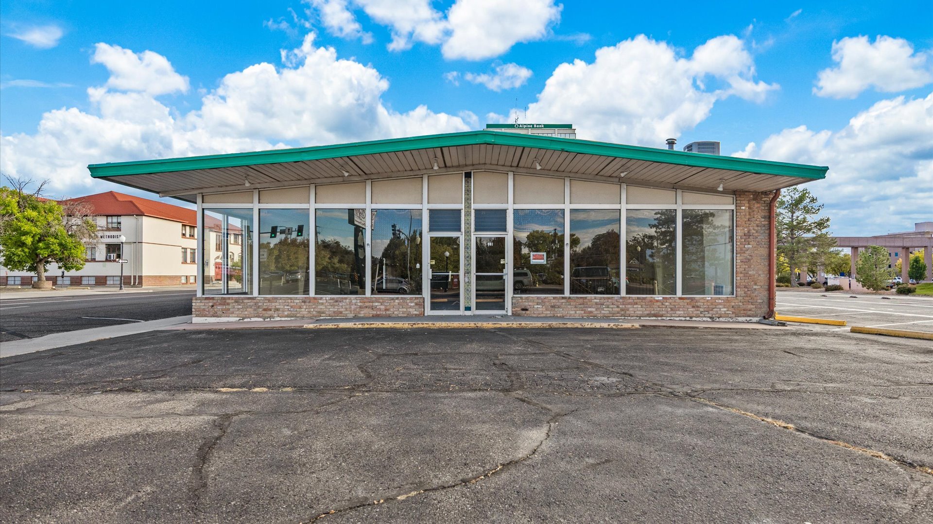 461 Grand Ave, Grand Junction, CO à vendre Photo du bâtiment- Image 1 de 32