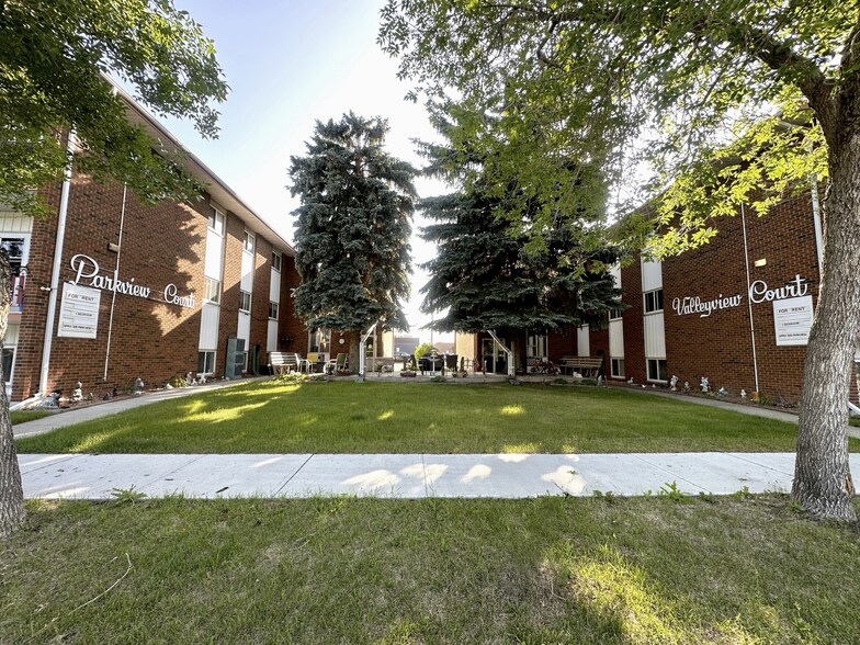 9917 101 St, Fort Saskatchewan, AB à vendre - Photo principale - Image 1 de 1