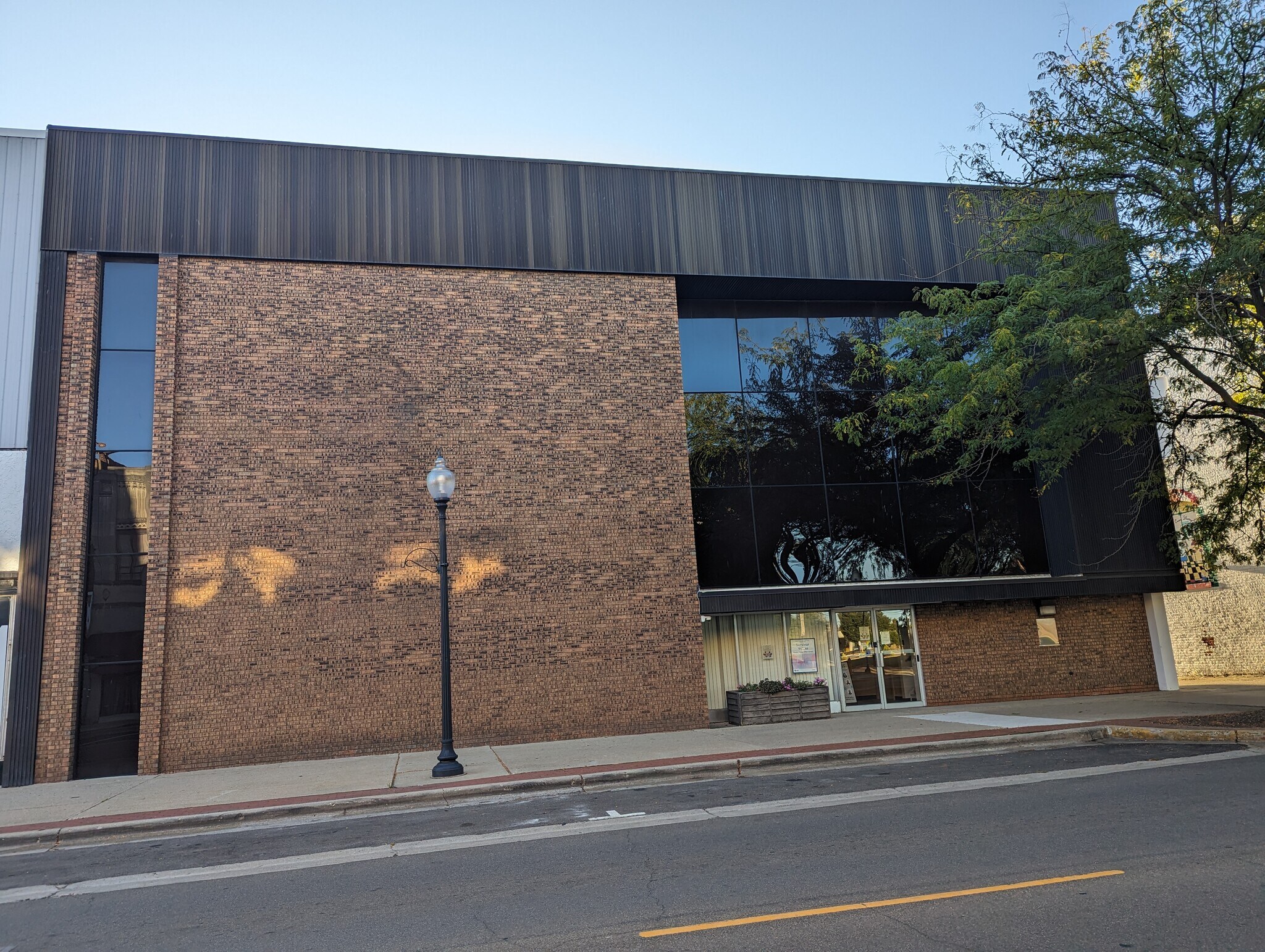 27 N Vermilion St, Danville, IL à louer Photo du bâtiment- Image 1 de 7