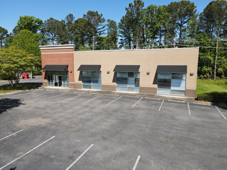 6971 Eastchase Loop, Montgomery, AL à vendre - Photo du bâtiment - Image 2 de 12