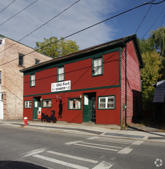 9 East St, Fort Edward, NY for sale - Primary Photo - Image 1 of 2