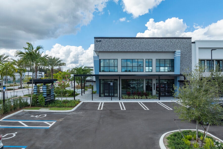 1385 State 7 Rd, Wellington, FL à louer - Photo du bâtiment - Image 3 de 8