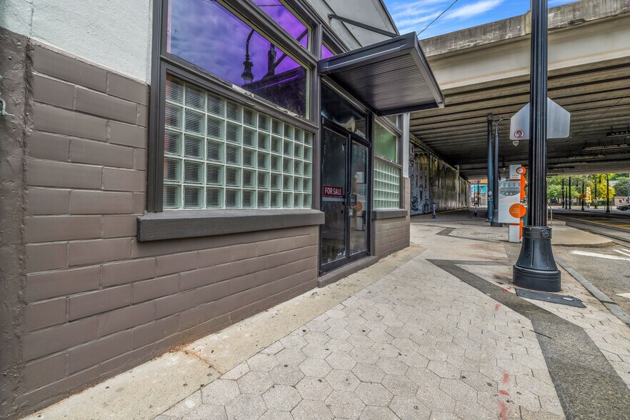 260 Auburn Ave, Atlanta, GA for sale - Building Photo - Image 2 of 11