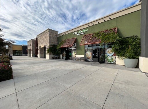 4705-4729 Livermore Outlets Dr, Livermore, CA à louer - Photo du b timent - Image 3 de 20