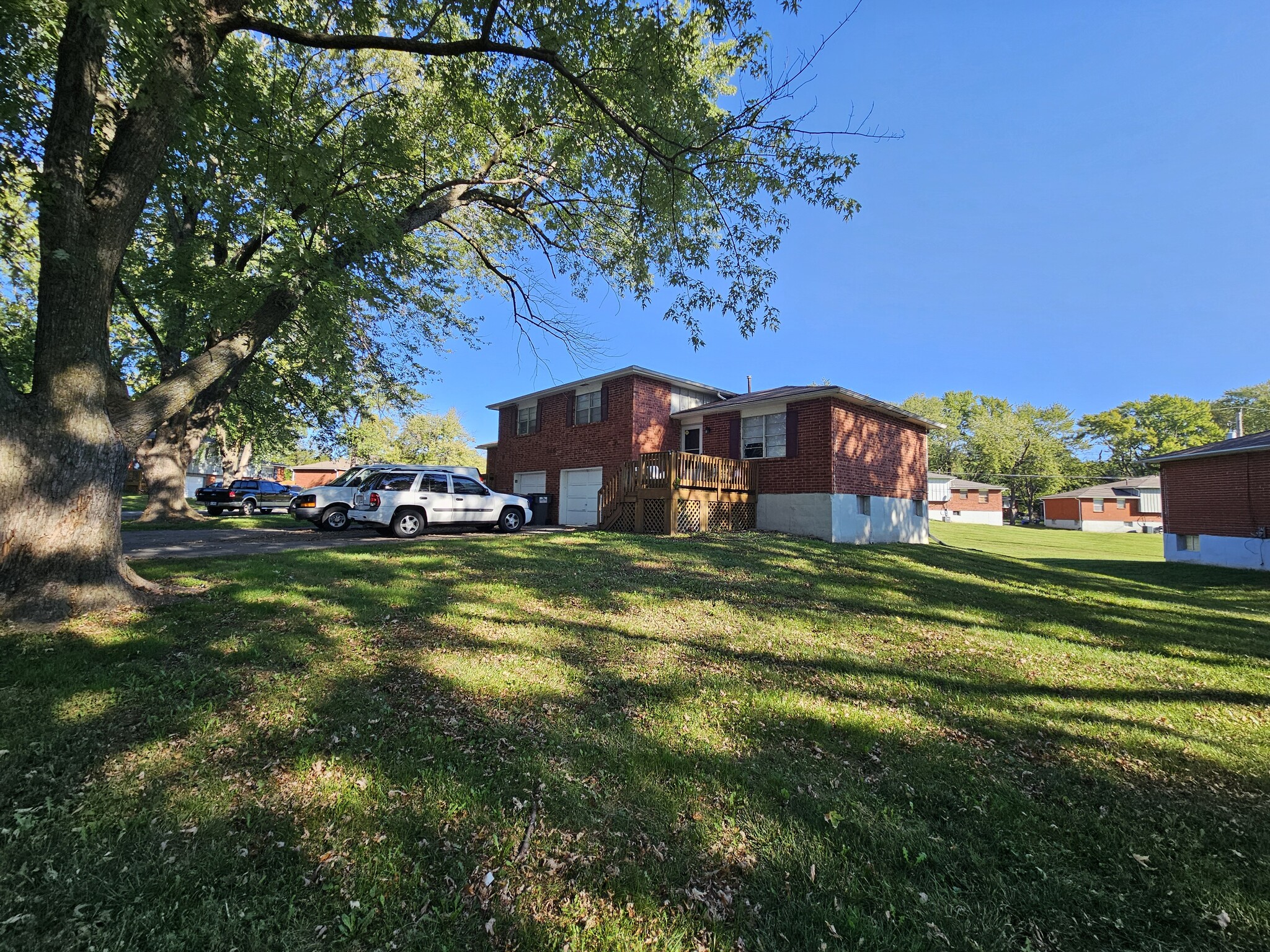 515 NE Florence Ave, Lee's Summit, MO for sale Primary Photo- Image 1 of 2