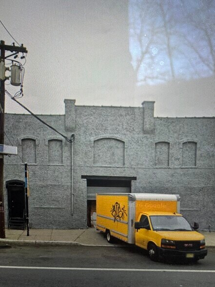 79-81 Poinier St, Newark, NJ à louer - Photo du bâtiment - Image 3 de 3