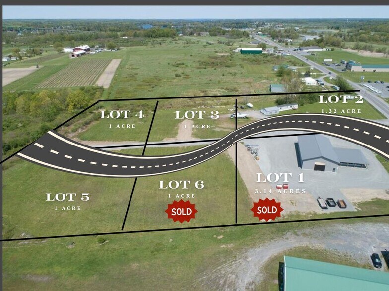 42685 NYS RT 12, Alexandria Bay, NY à vendre - Photo du bâtiment - Image 2 de 5