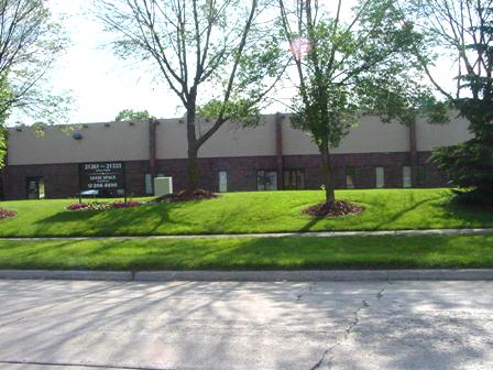 21291 Hilltop St, Southfield, MI for lease Building Photo- Image 1 of 17