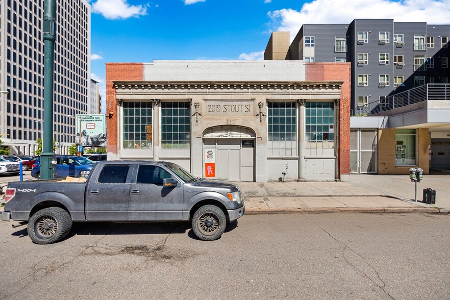 2019 Stout St, Denver, CO à vendre - Photo du bâtiment - Image 2 de 17