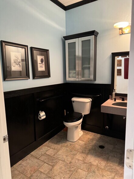 2160 S 6th St, Springfield, IL à louer - Photo intérieure - Image 3 de 16