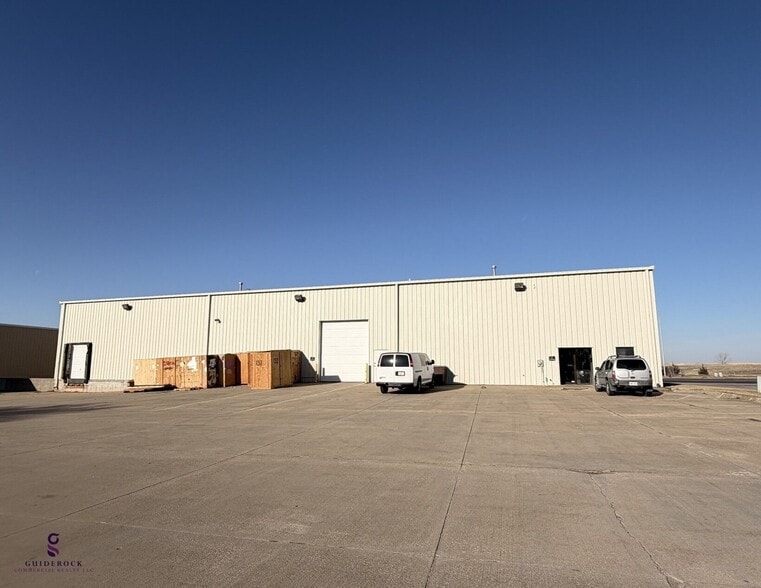 5021 N 57th St, Lincoln, NE for lease - Building Photo - Image 2 of 2
