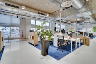 Office in Montreuil for lease Interior Photo- Image 2 of 9