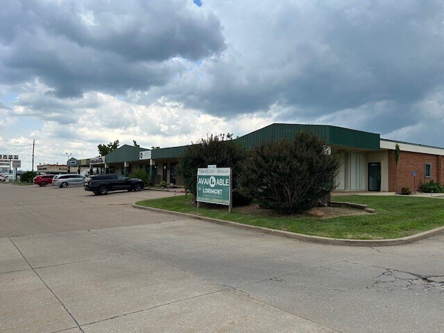 760 S Kingshighway, Cape Girardeau, MO à vendre - Photo du bâtiment - Image 2 de 15