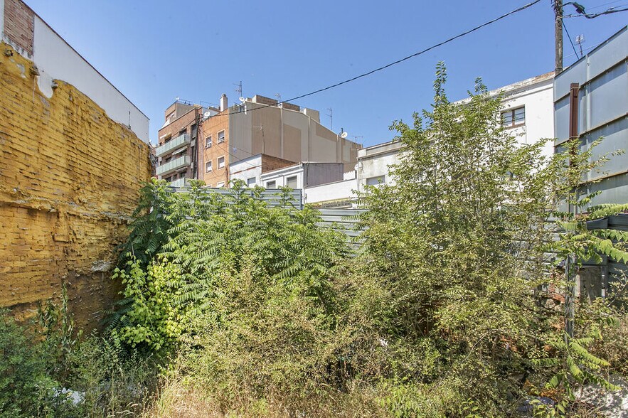 Terrain dans Badalona, Barcelona à vendre - Photo du bâtiment - Image 2 de 8