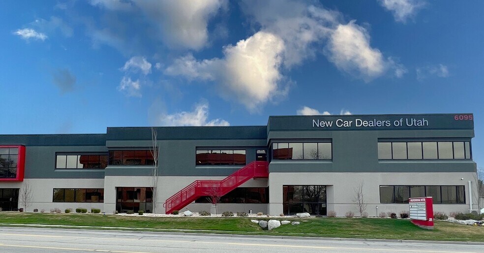 6095 S Fashion Blvd, Murray, UT à louer - Photo du bâtiment - Image 2 de 2