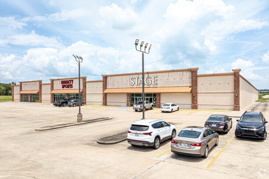 1420 Hospital Rd, New Roads, LA for lease - Building Photo - Image 3 of 19