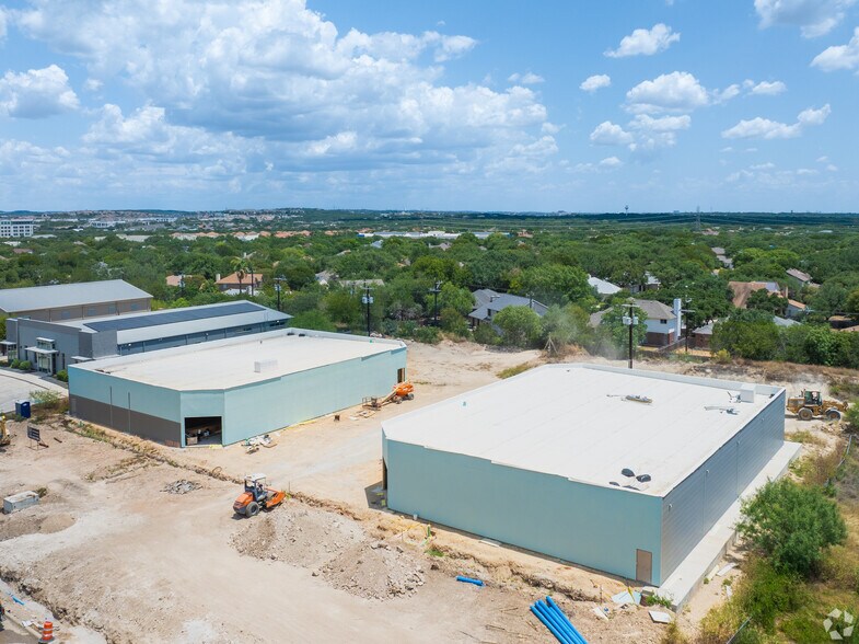 15910 University Oak, San Antonio, TX à louer - Photo du bâtiment - Image 2 de 4