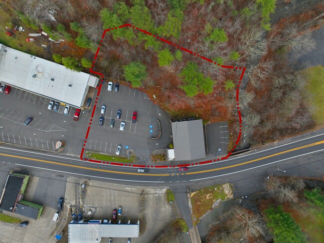 Plus de détails pour 725 Ritter Dr, Daniels, WV - Commerce de détail à louer