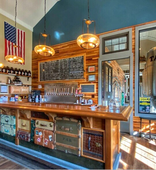 4 Battle St, Dansville, NY à vendre - Photo intérieure - Image 3 de 6