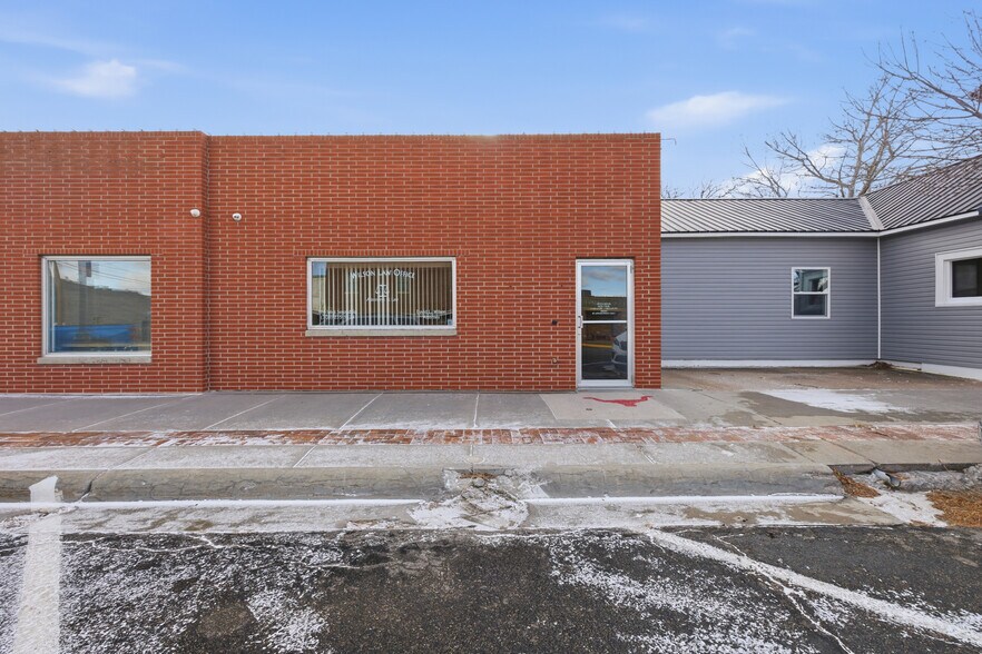 116 E 2nd St, Kimball, NE à vendre - Photo du bâtiment - Image 2 de 21