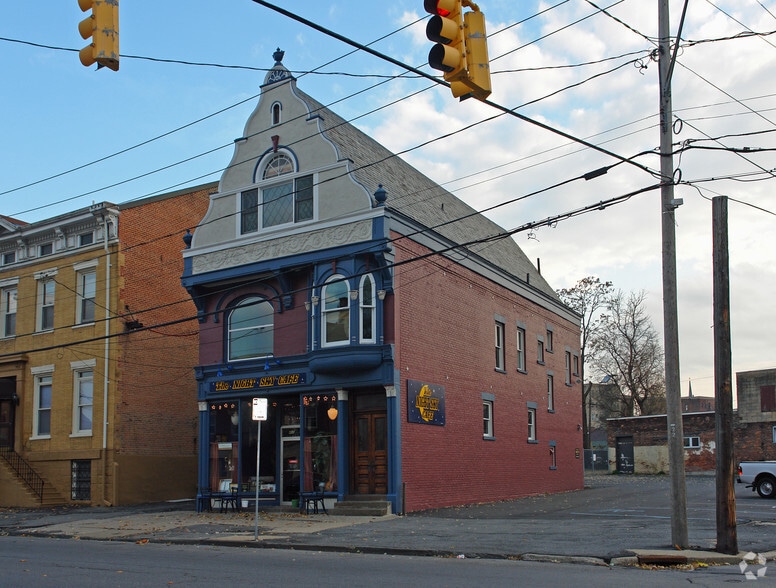 402 Union St, Schenectady, NY for sale - Primary Photo - Image 1 of 9