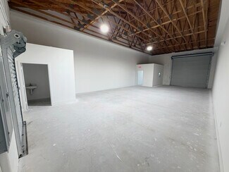 Plus de détails pour 1602 SE South Niemeyer Cir, Port Saint Lucie, FL - Industriel à louer