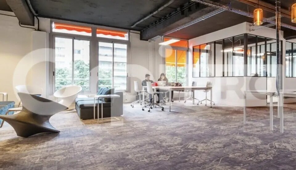 Office in Rennes for lease Interior Photo- Image 1 of 5