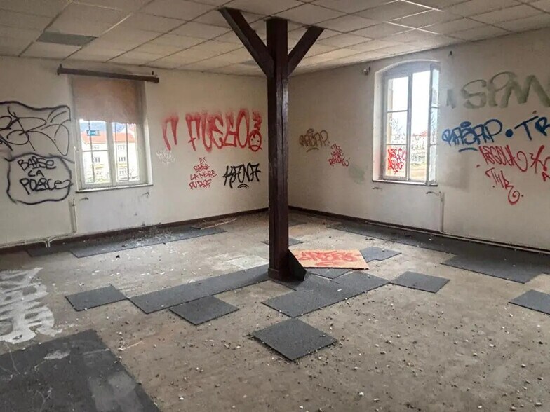 Bureau dans Montigny-lès-Metz à vendre - Photo intérieure - Image 3 de 3