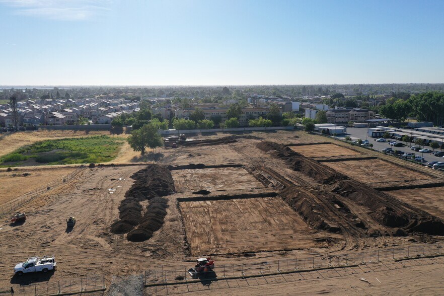 5350 Live Oak Ave, Oakley, CA à vendre - Photo de construction - Image 3 de 7