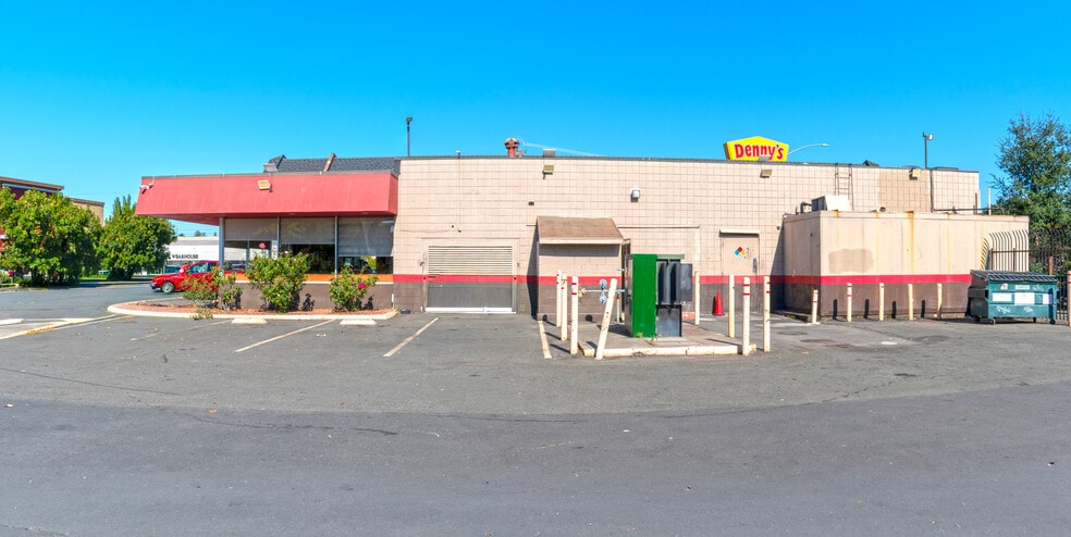 996 Steele Ln, Santa Rosa, CA for lease - Building Photo - Image 2 of 7