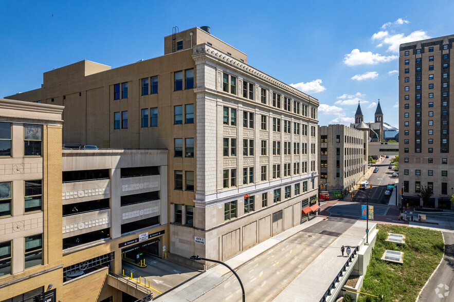 222 S Main St, Akron, OH for lease - Building Photo - Image 3 of 10