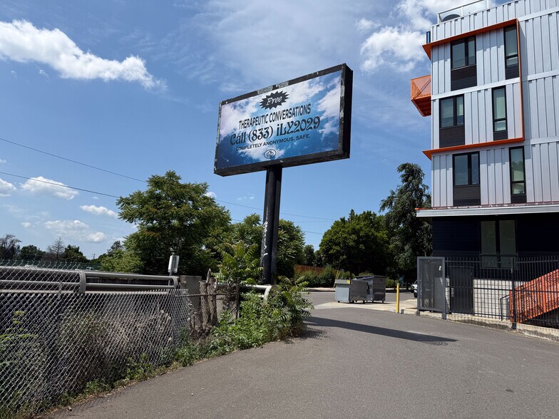 1920-1922 N Vancouver Ave, Portland, OR à vendre - Photo du bâtiment - Image 3 de 5