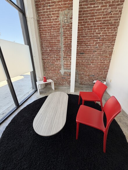 120 E 3rd St, Long Beach, CA for sale - Building Photo - Image 3 of 12