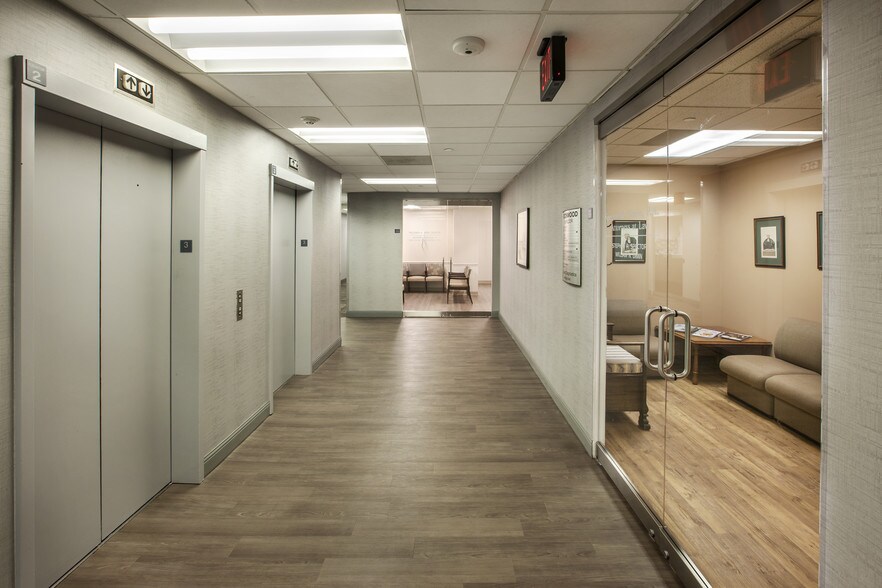 25 Rockwood Pl, Englewood, NJ for lease - Interior Photo - Image 3 of 7